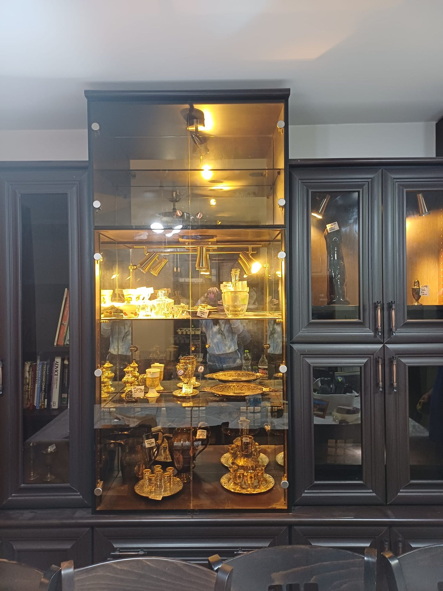 Wall Unit