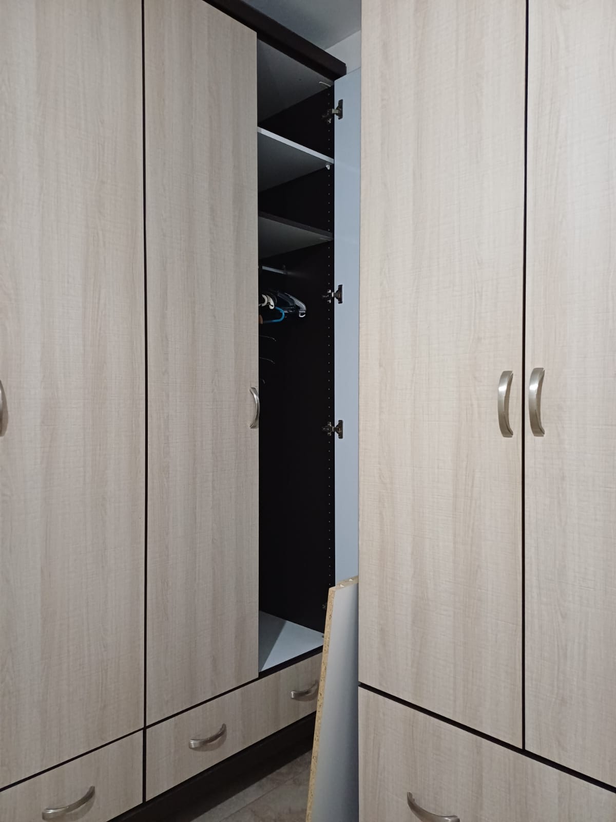 9-Door Closet