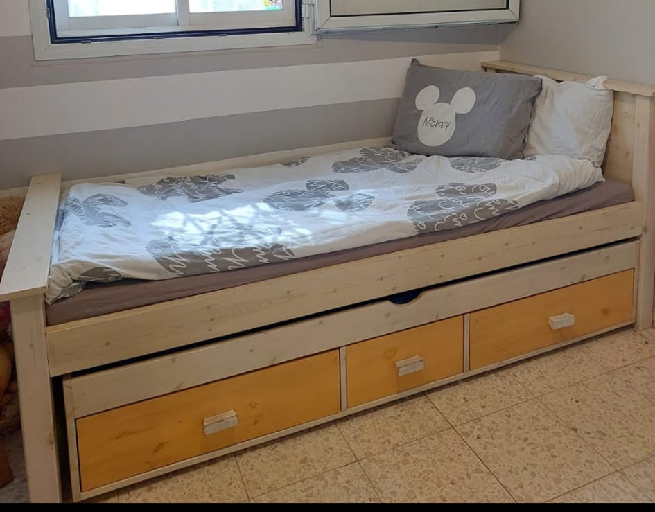 Bed - Trundle