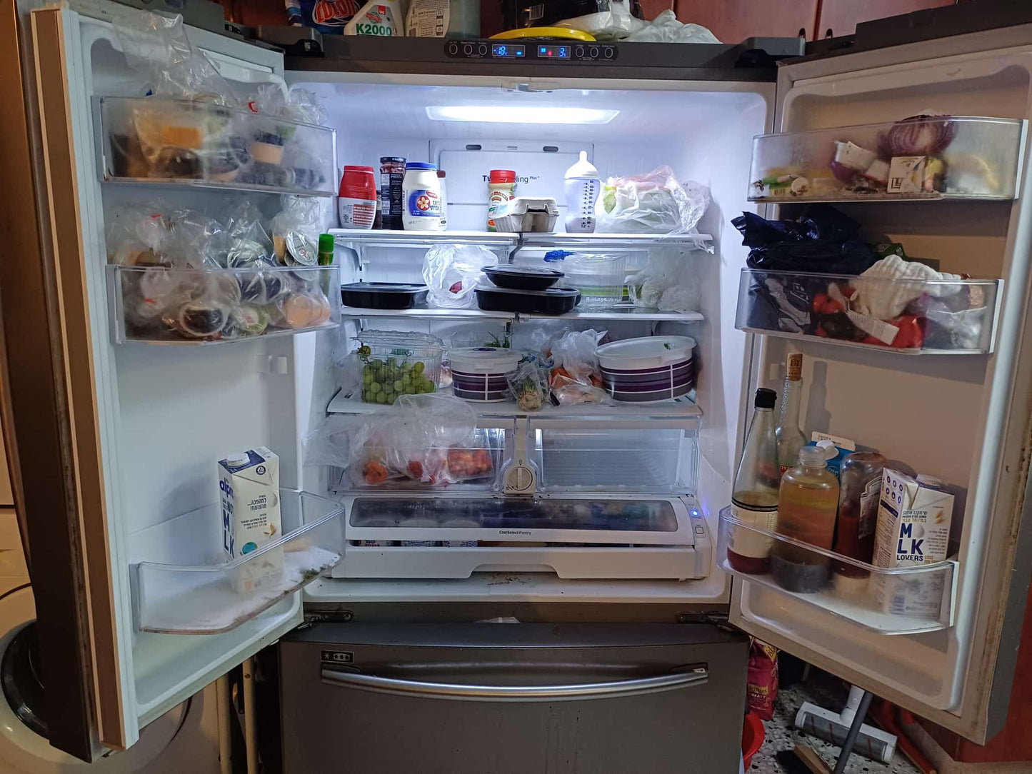 Refrigerator